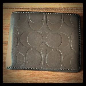 Men’s AUTHENTIC Coach wallet - embossed leather